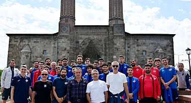 1461 FK’dan Erzurum’da tarihi gezi