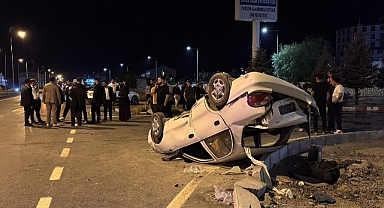 3 otomobil birbirine girdi! Ortalık savaş alanına döndü