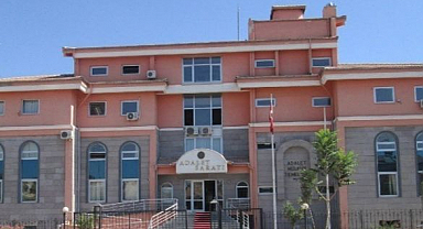 Aranan şahıslar yakayı ele verdi!