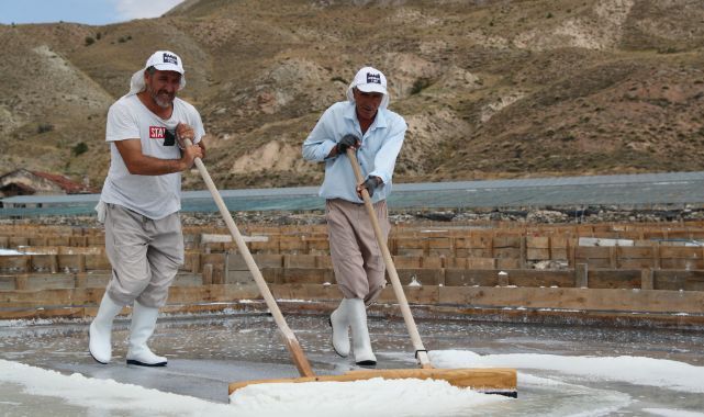 Asırlık tuzun geleneksel yolculuğu