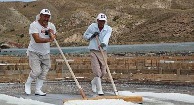 Asırlık tuzun geleneksel yolculuğu