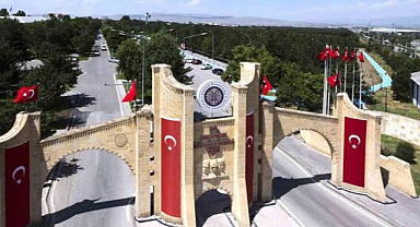 Atatürk Üniversitesi’nden öğrencilere dönüş yolu açıldı