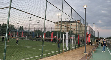 Bakanın adı verilen Millet Bahçesi açıldı