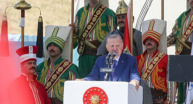 Cumhurbaşkanı Erdoğan Ahlat'ta konuştu