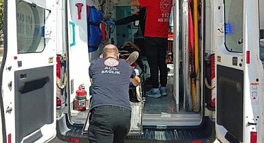 Direksiyon hakimiyetini kaybetti, Otomobil takla attı