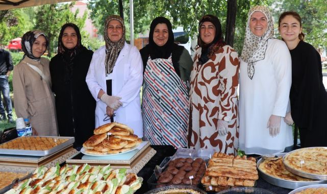 Erzurum'da kadınların el emeği görücüye çıktı