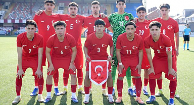 Genç milliler toplanıyor