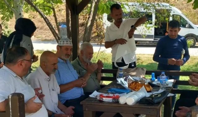 Huzurevi sakinlerine ziyaret