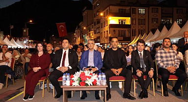 İspir'de renkli panayır