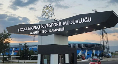 Kazım Karabekir Stadı’nın girişi yenilendi