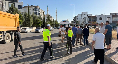 Kontrolden çıkan motosiklet devrildi