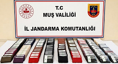 Marka avcılarına darbe! 825 bin liralık sahte ürün yakalandı