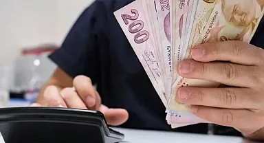 Memur ve emeklinin maaş zammında hesaplar değişti!