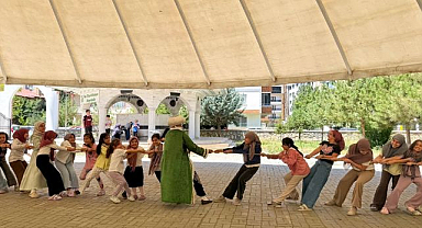 Minikler gönüllerince eğlendi
