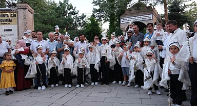 Miniklerin sünnet heyecanı renkli şölenle taçlandı