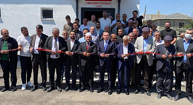 O camii düzenlenen törenle ibadete açıldı