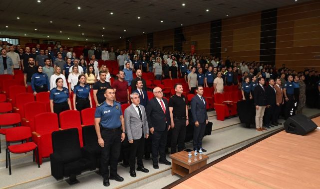 Polisler finansal okuryazarlık eğitimi aldı