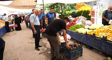Semt pazarlarında denetim sürüyor! Ekipler sahada