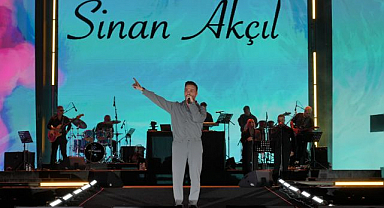 Sinan Akçıl’dan Erzurum’da unutulmaz konser