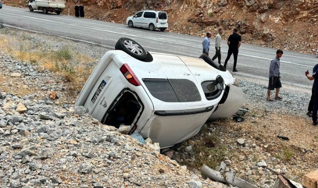 Takla atan araçtan sağ çıktılar! 