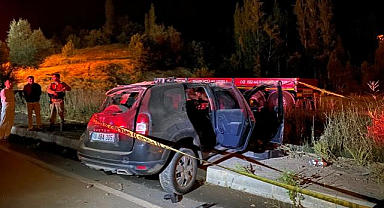 Takla atan otomobildeki 3 kişi yaralandı