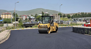 Ulaşım için asfaltlama çalışmaları hız kazandı