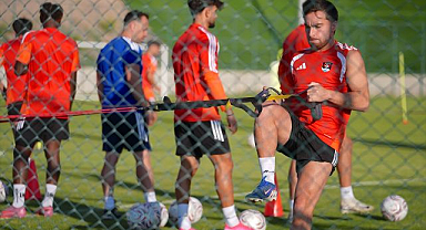 Vansporlu Ozan Can Kökçü'den Beşiktaş'ın kaptanı kardeşi Orkun'a destek