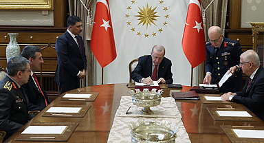 YAŞ toplantısı kararları çıktı! 