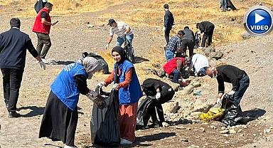 100 gönüllü, 4 ton çöp! Göl kıyısında dev temizlik