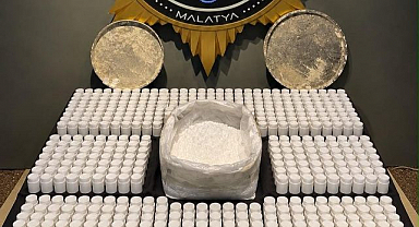 18 bin hap zehir üreteceklerdi! Ham maddesiyle yakalandılar