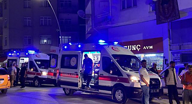 3 aracın karıştığı kazada can pazarı!