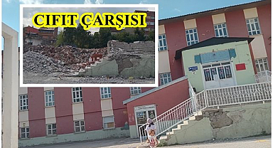 Ali Ravi Okulu yıkıldı, veliler oh çekti.. 