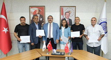 Atatürk Üniversitesi  Hastanesi'nde emektar personele veda töreni