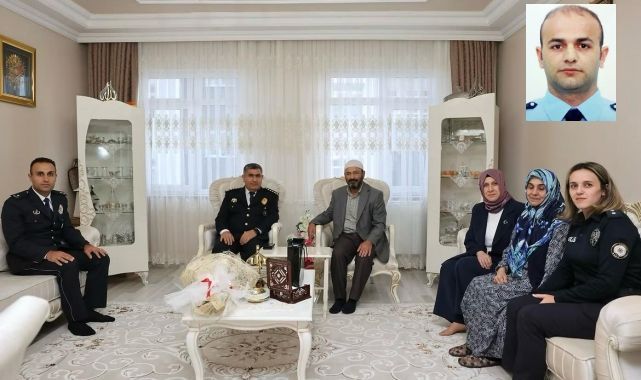 Ayağının tozuyla şehidin emanetlerine gitti