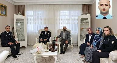 Ayağının tozuyla şehidin ailesine ziyaret 
