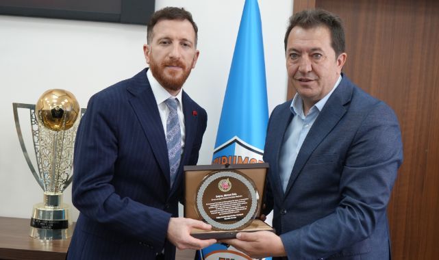 DAGC'den Erzurumspor Başkanı Ahmet Dal'a başarı plaketi