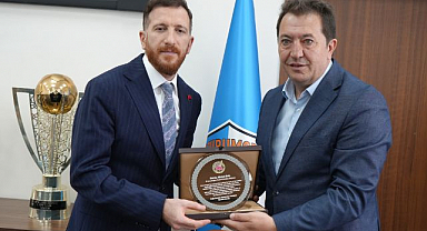  DAGC'den Erzurumspor Başkanı Ahmet Dal'a başarı plaketi