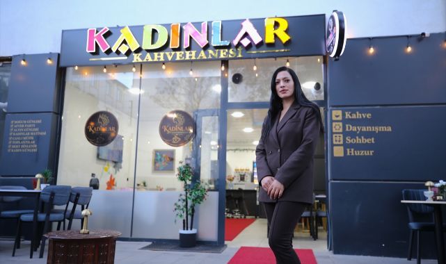 Devlet desteğiyle kentin ilk kadın kahvehanesini açtı