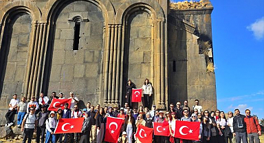 Doğaseverler binlerce yıllık rotada buluştu