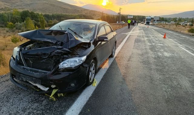 Dönüşü yapmak isterken feci kazada can verdi