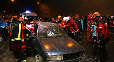 Ekipler tüneldeki kazaya anında müdahale etti
