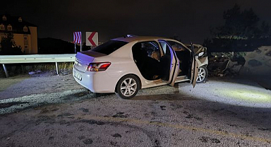 Erzurum'da duvara çarpan otomobilin sürücüsü öldü
