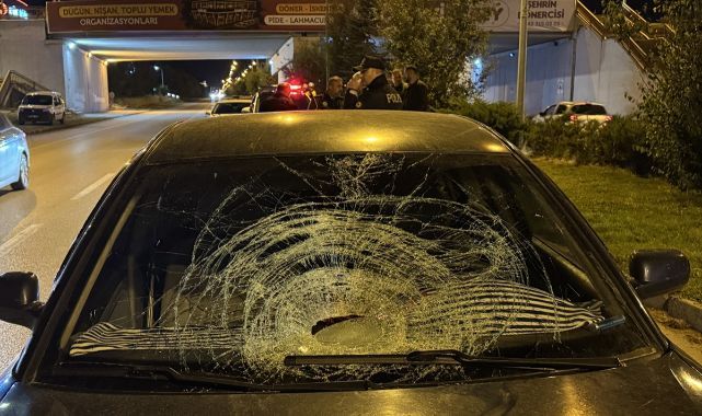 Erzurum'da otomobilin çarptığı genç kız ağır yaralandı