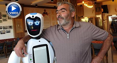 Erzurumlular robot Şukufe'yi çok sevdi