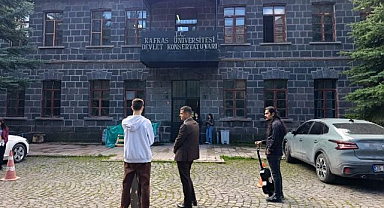 Geleceğin sanatçıları jüri karşısında