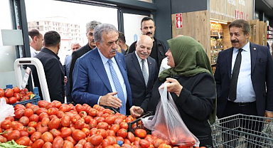 Hayati Yazıcı Erzurum Halk Pazarı'nda