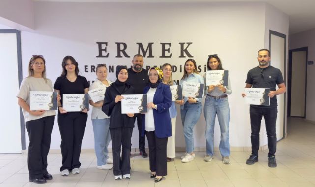 İşaret dili kursunu tamamlayanlara sertifika