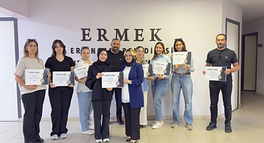 İşaret dili kursunu tamamlayanlara sertifika