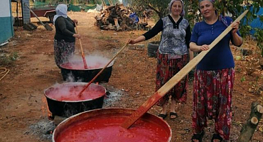 Kışlık salçalar kaynamaya başladı