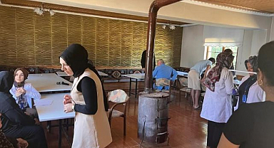 Köy köy gezerek şifa dağıtıyorlar